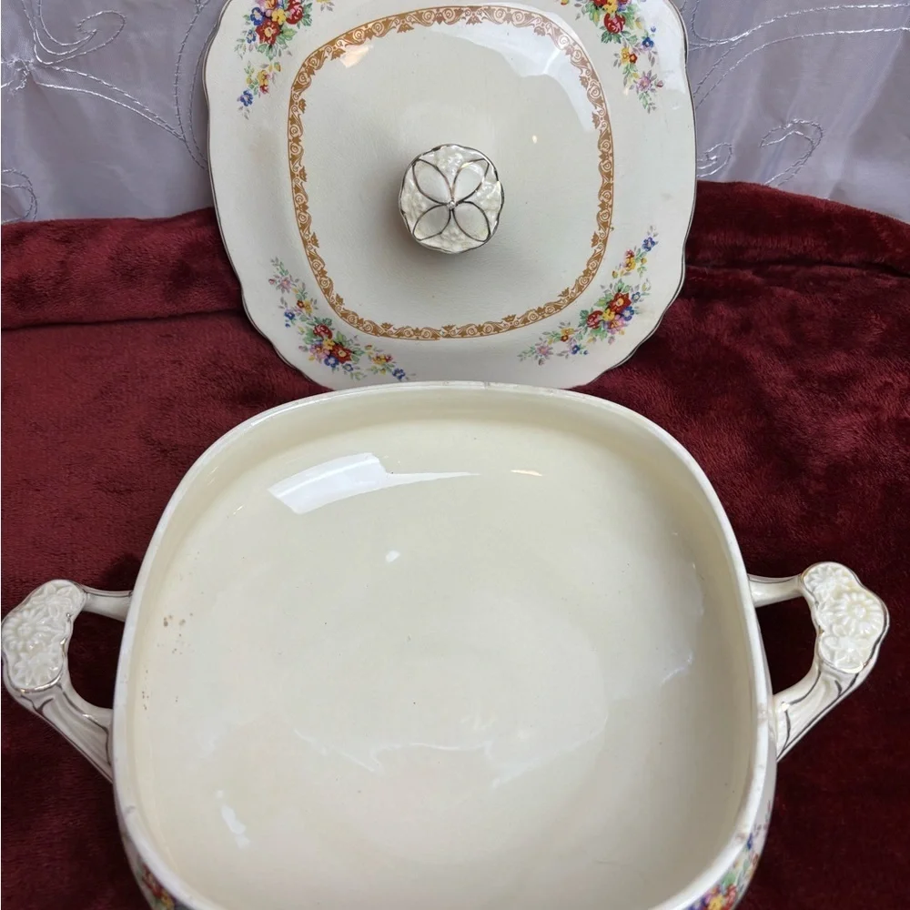 Vintage Wedgewood “Shirley” Covered Serving Dish